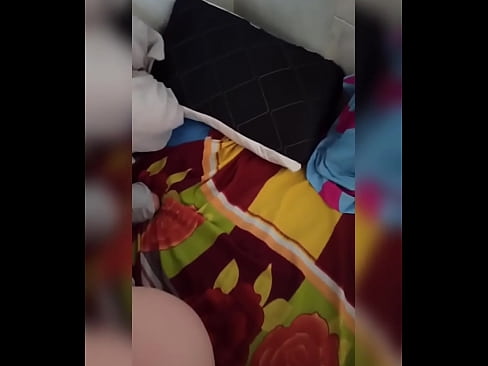 ❤️ Moja cimerica ostaje sama doma jer joj muž ide na odmor a ja koristim priliku da je pojebem i napunim joj dupe mlijekom Domaći porno kod nas ☑